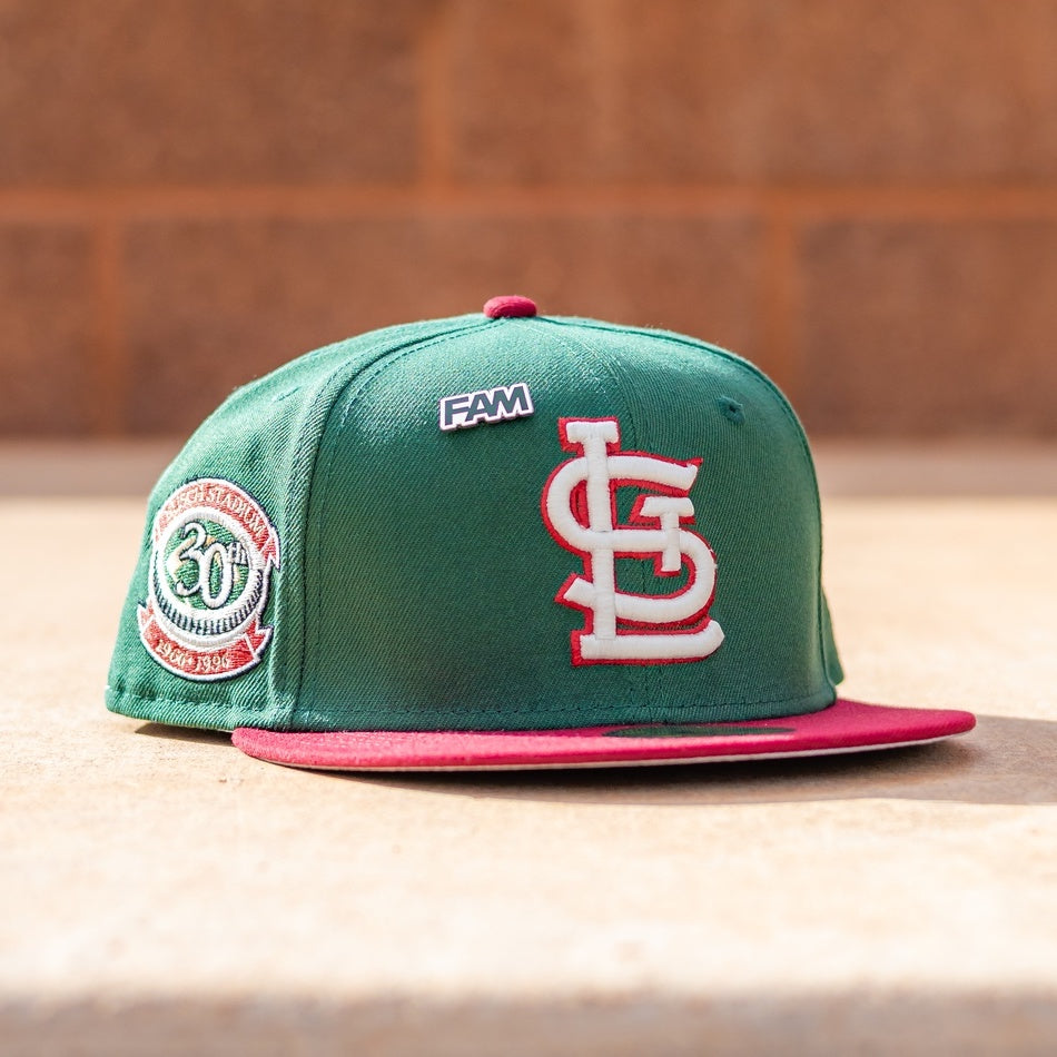 St. Louis Cardinals New Era Distressed Hat Cap Snapback Red Large Logo  Womens