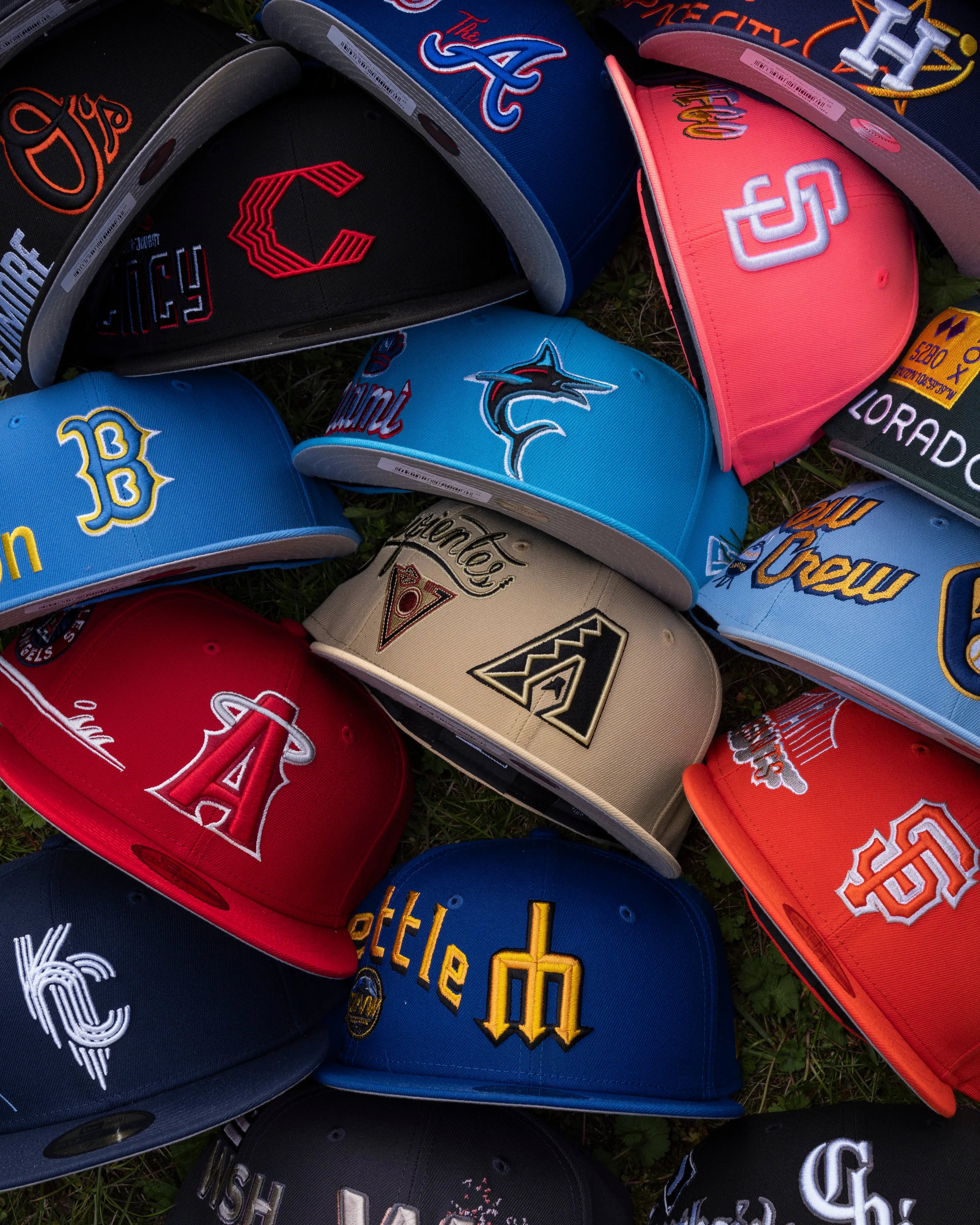 New Era caps 59Fifty and Snapbacks exclusive selection of hats