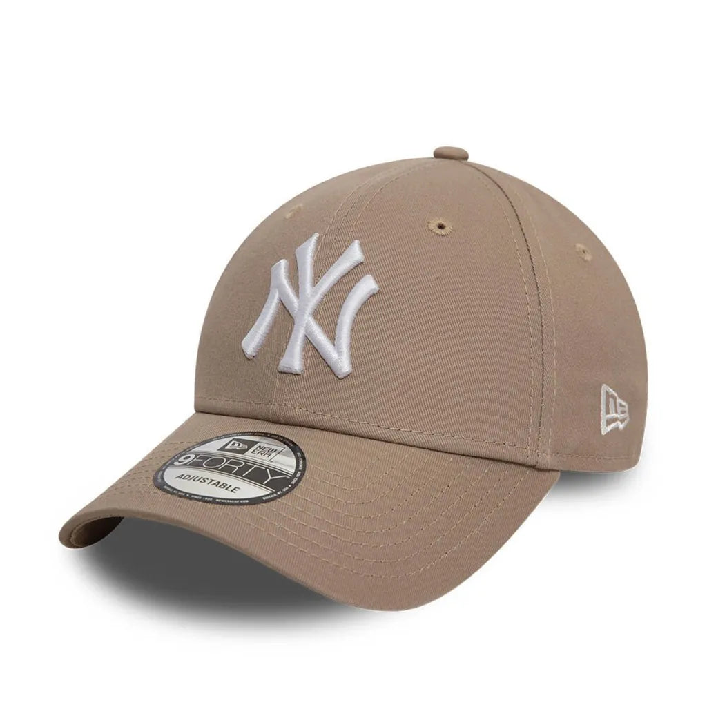 NEW ERA 9FORTY MLB LEAGUE ESSENTIAL NEW YORK YANKEES BROWN CAP