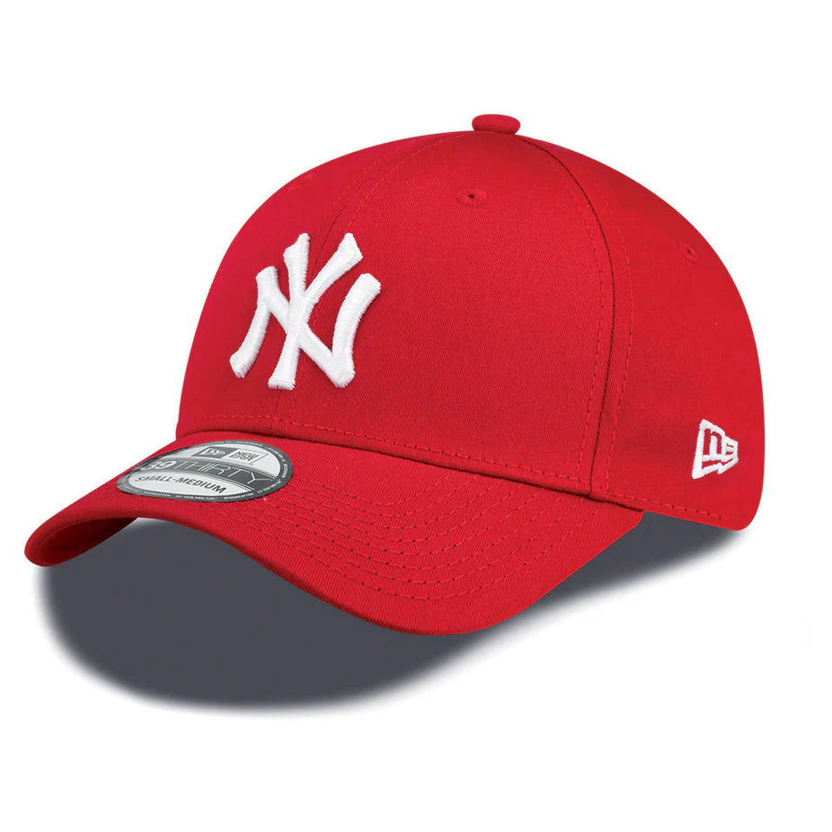 NEW ERA 39THIRTY LEAGUE ESSENTIAL NEW YORK YANKEES RED CAP