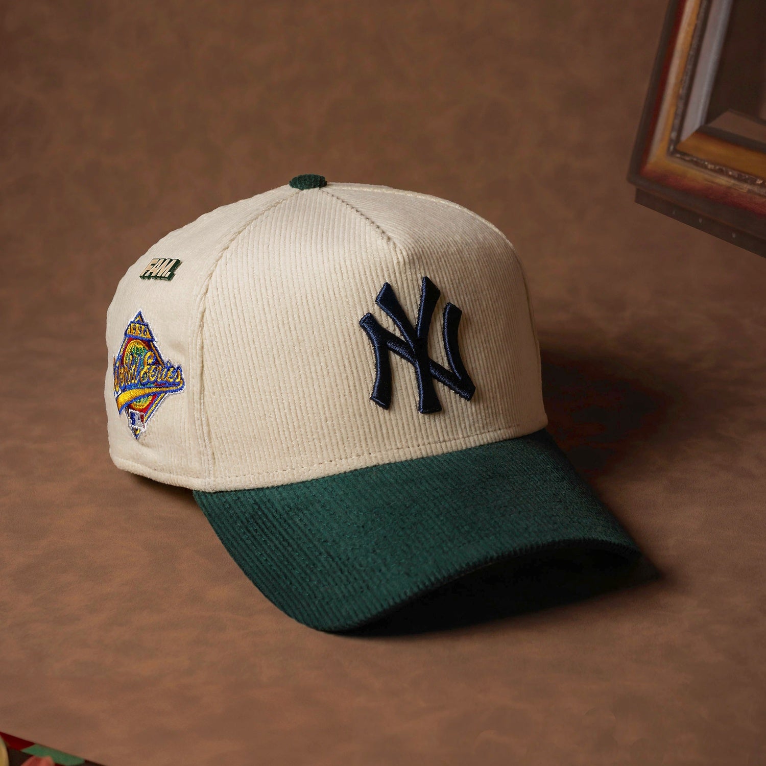 NEW ERA 9FORTY A-FRAME MLB NEW YORK YANKEES WORLD SERIES 1996 CORD TWO TONE / GREY UV SNAPBACK