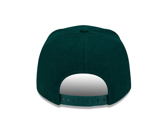 Youth Kelly Green/Black Boston Celtics Logo Outline Cuffed Knit Hat