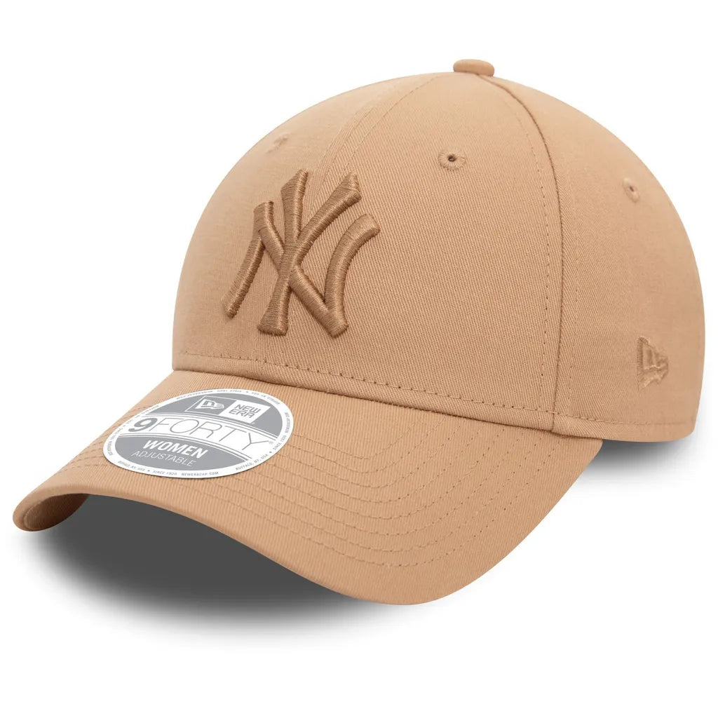 NEW ERA 9FORTY WOMEN LEAGUE ESSENTIAL MLB NEW YORK YANKEES BEIGE CAP