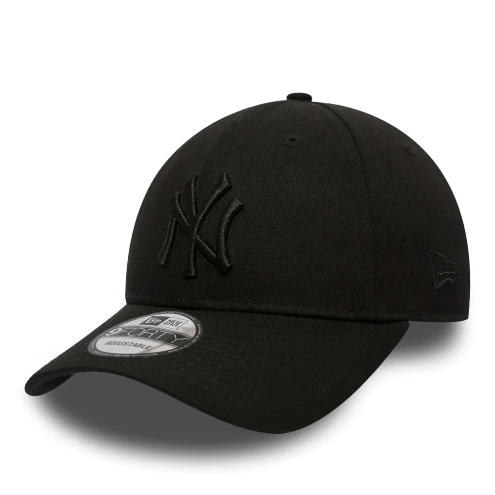 NEW ERA 9FORTY LEAGUE ESSENTIAL NEW YORK YANKEES BLACK CAP