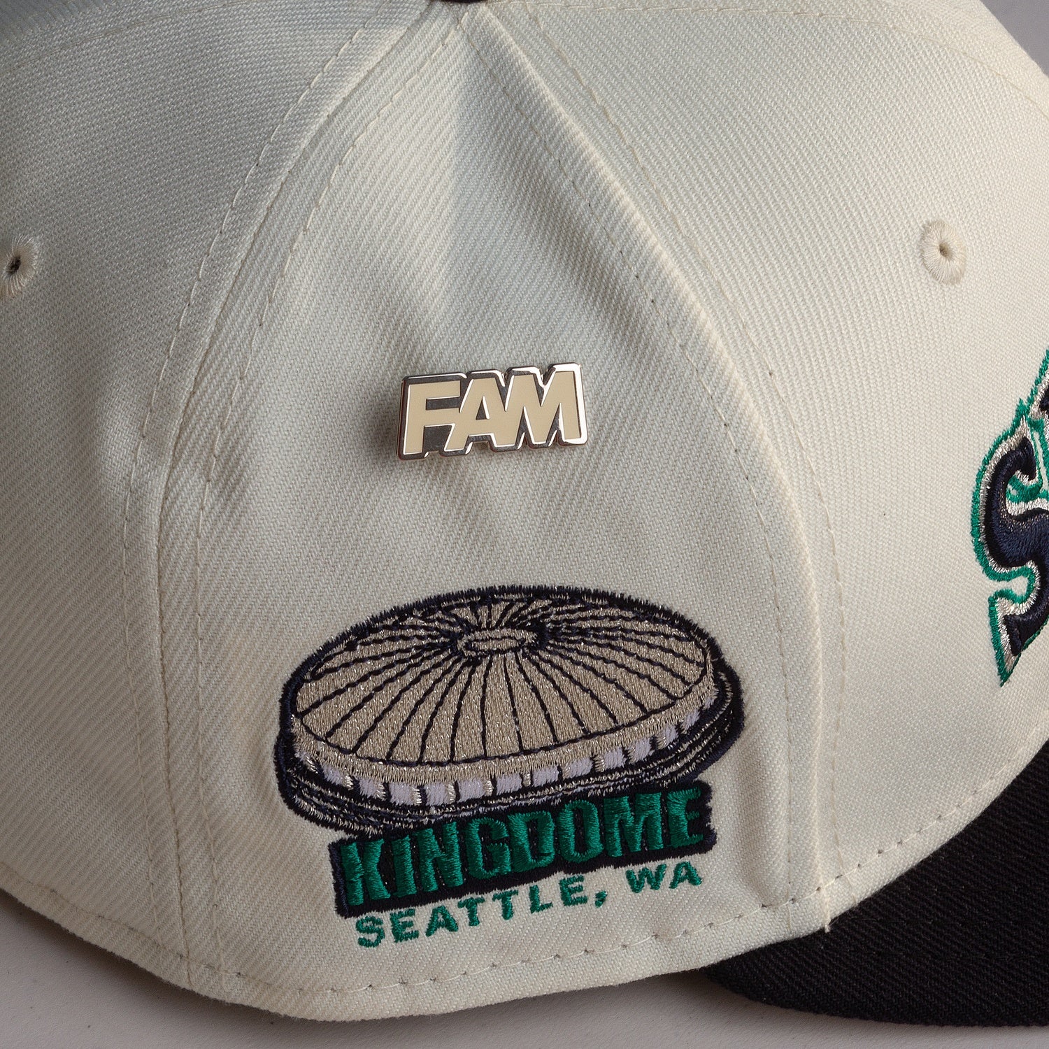 NEW ERA 59FIFTY MLB SEATTLE MARINERS KINGDOME PATCH TWO TONE