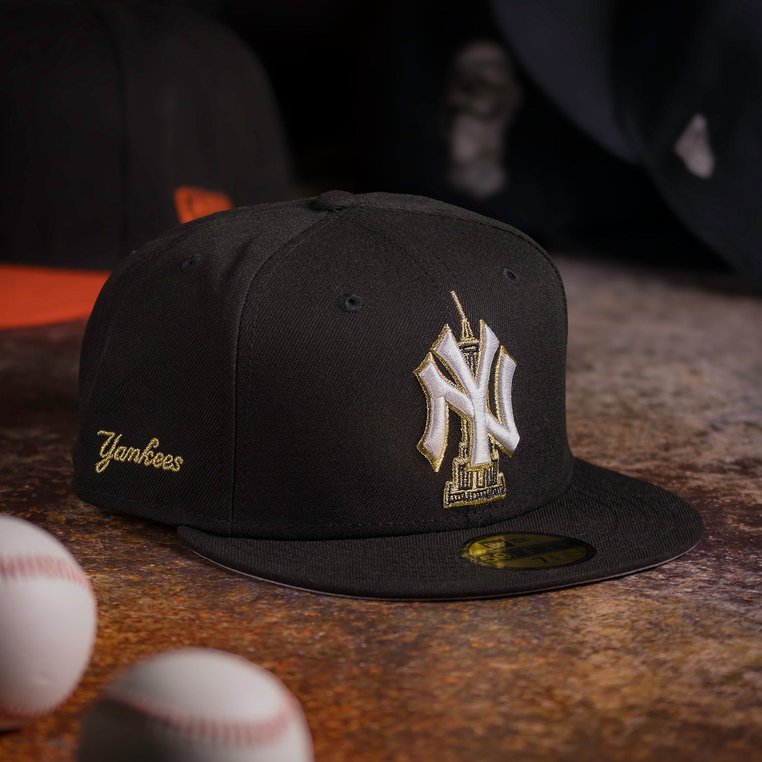 NEW ERA 59FIFTY MLB NEW YORK YANKEES YANKEES SCRIPT BLACK / GREY UV FITTED CAP