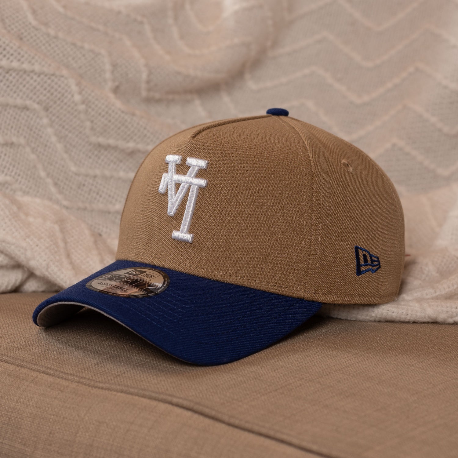 NEW ERA 9FORTY A-FRAME MLB LOS ANGELES DODGERS UPSIDE DOWN LOGO TWO TONE / GREY UV SNAPBACK CAP