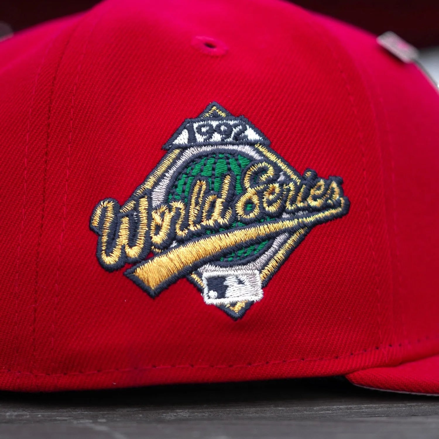 NEW ERA 59FIFTY MLB TORONTO BLUE JAYS WORLD SERIES 1992 RED / PINK UV FITTED CAP