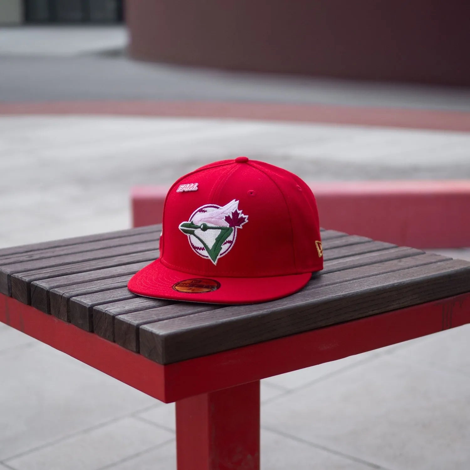 NEW ERA 59FIFTY MLB TORONTO BLUE JAYS WORLD SERIES 1992 RED / PINK UV FITTED CAP