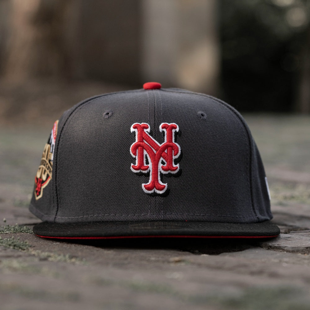 NEW ERA 59FIFTY MLB NEW YORK METS 50TH ANNIVERSARY TWO TONE / SCARLET UV  FITTED CAP