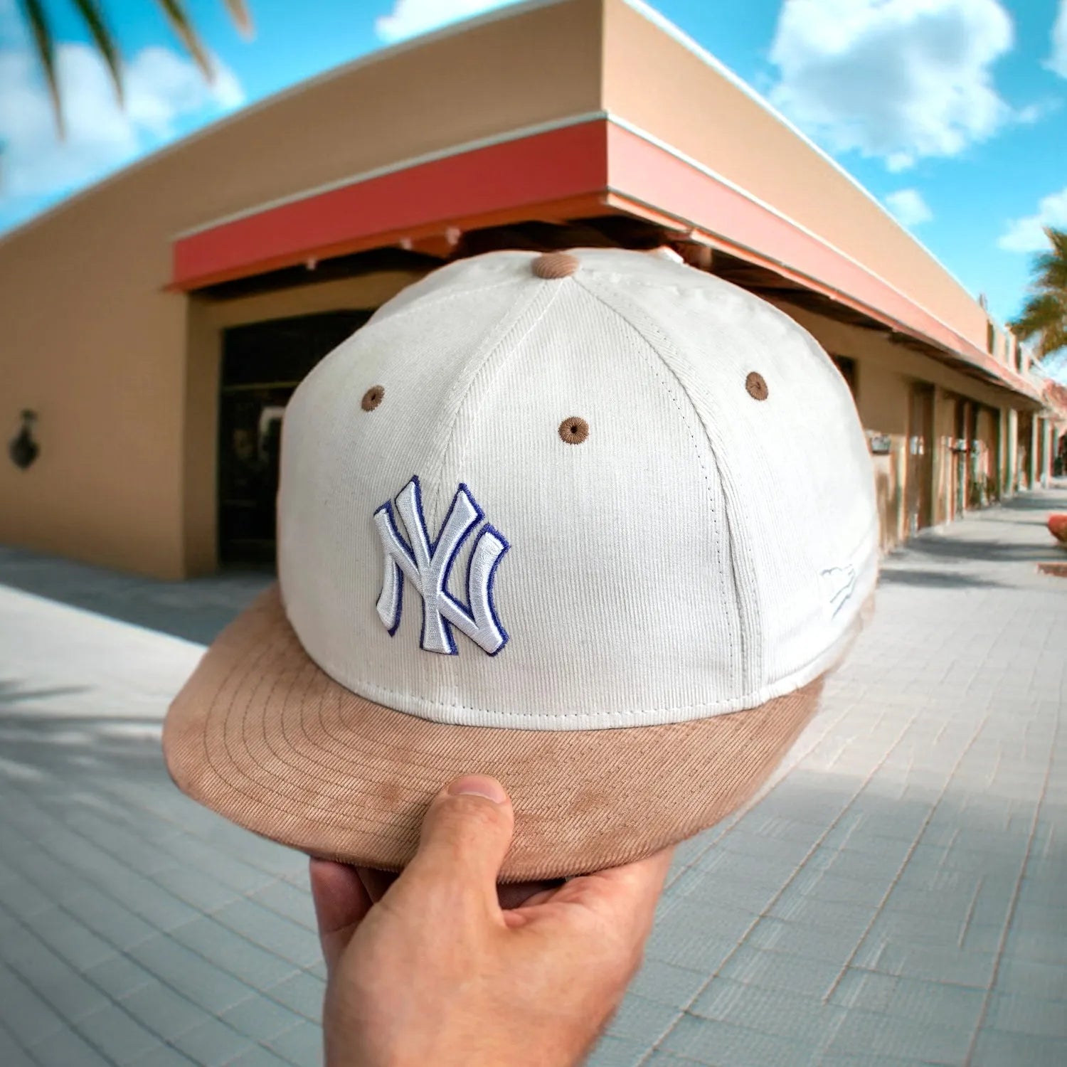 NEW ERA 59FIFTY MLB NEW YORK YANKEES YANKEE STADIUM TWO TONE MICRO CORD / GREY UV FITTED CAP