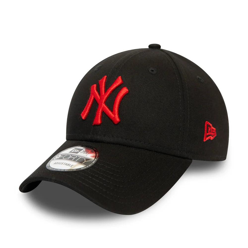 NEW ERA 9FORTY MLB LEAGUE ESSENTIAL NEW YORK YANKEES BLACK CAP - FAM