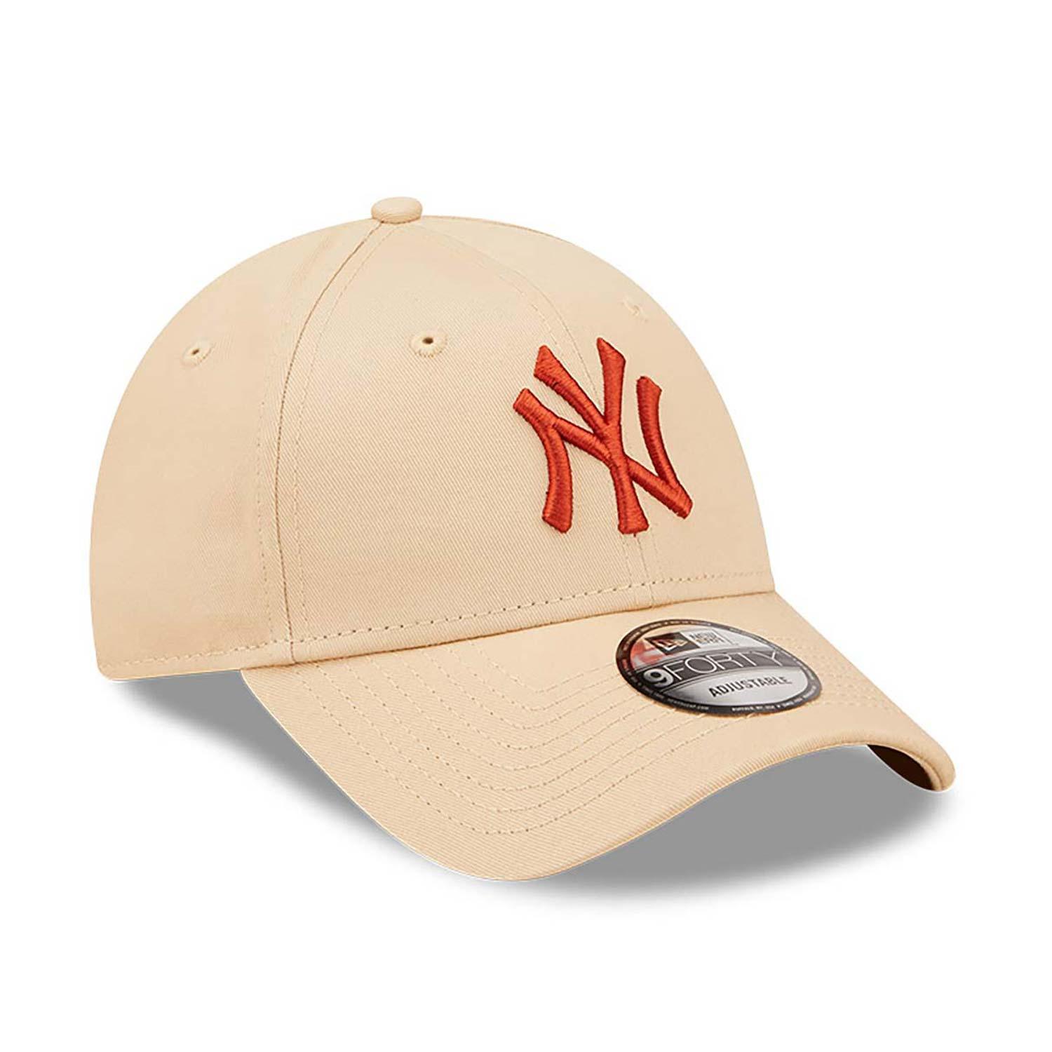 New era New York Yankees League Essentials Cf Short Sleeve T-Shirt Beige