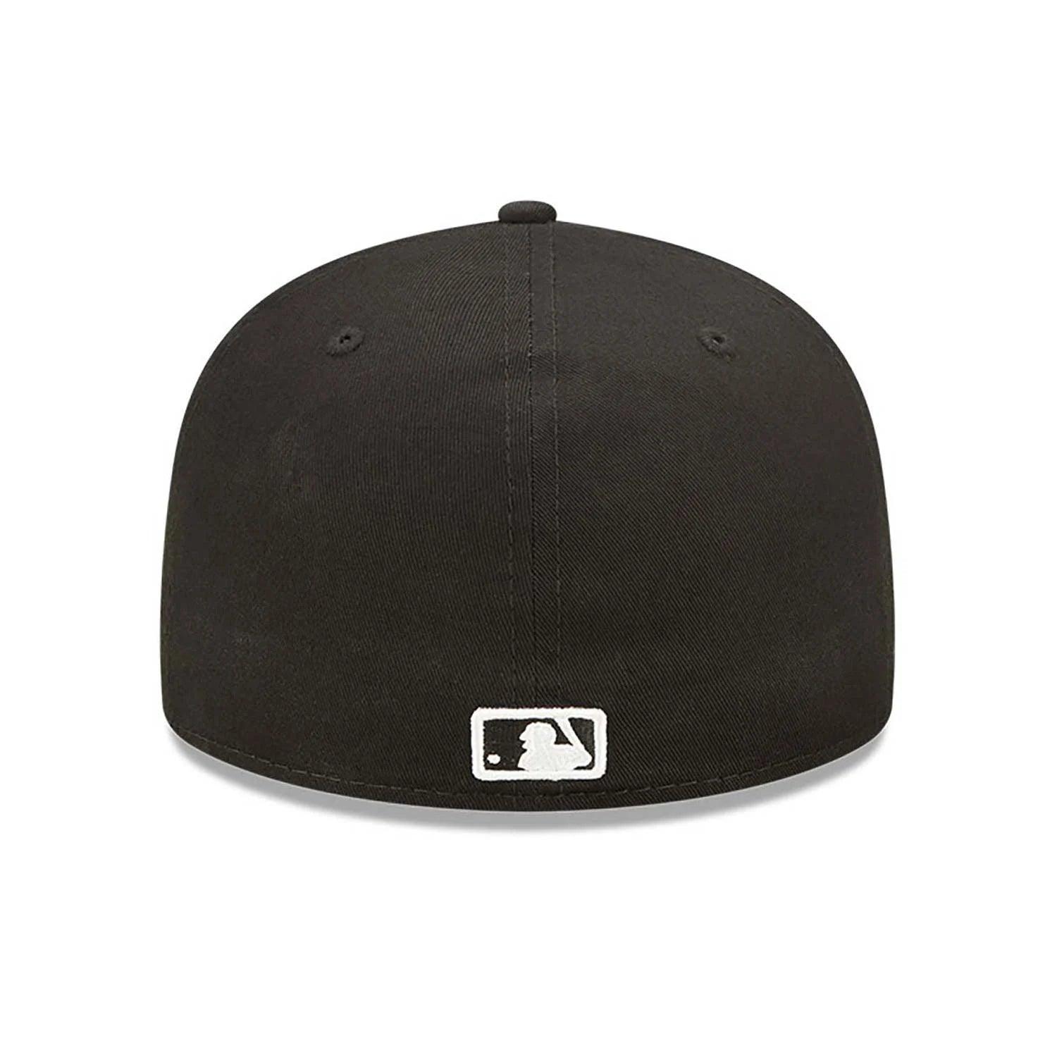 NEW ERA 59FIFTY MLB NEW YORK YANKEES TEAM OUTLINE BLACK / BLACK UV FITTED CAP - FAM