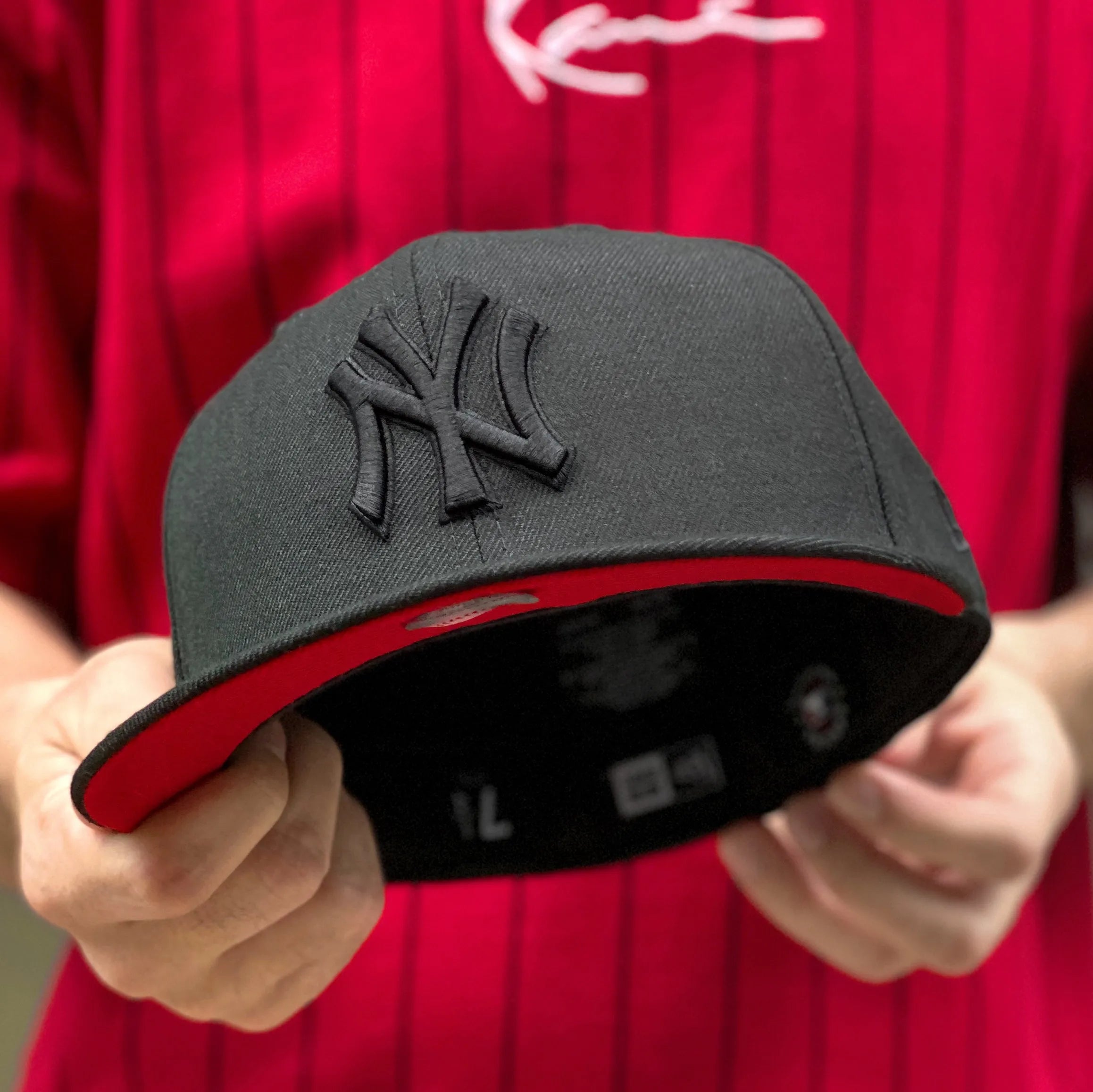 EXCLUSIVE 59FIFTY MLB NEW YORK YANKEES BLACK/RED UNDERBRIM