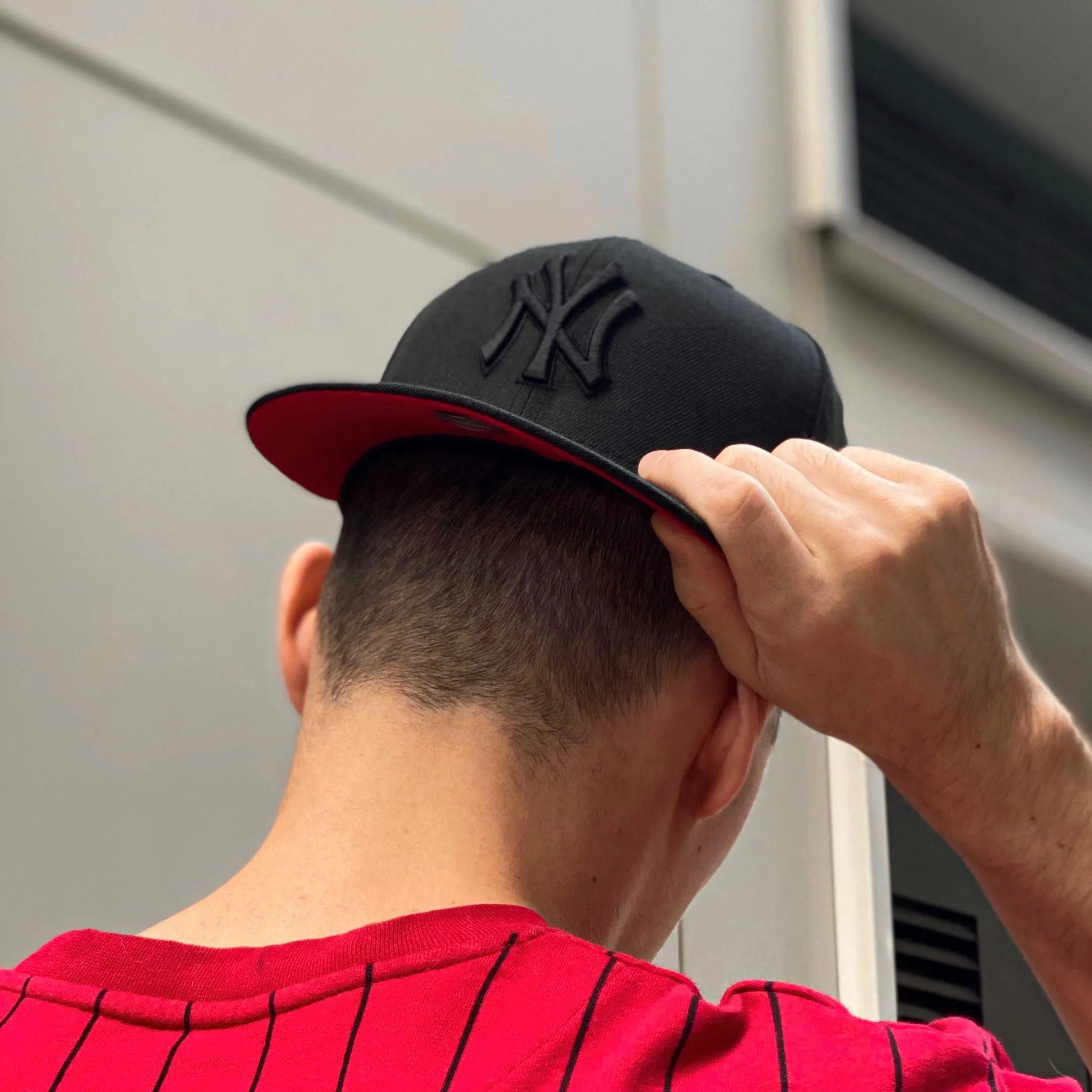 EXCLUSIVE 59FIFTY MLB NEW YORK YANKEES BLACK/RED UNDERBRIM