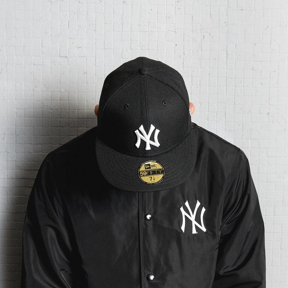 New Era New York Yankees Basic OTC 950 Stretch Fit Sombrero Negro sobre  Negro OSFA