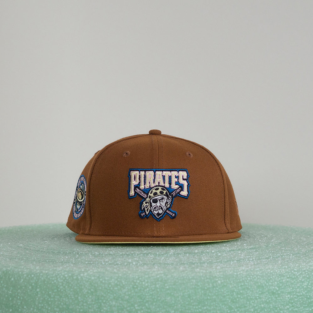 NEW ERA 59FIFTY MLB PITTSBURGH PIRATES THREE RIVERS STADIUM TOASTED PEANUT  / SOFT YELLOW UV FITTED CAP