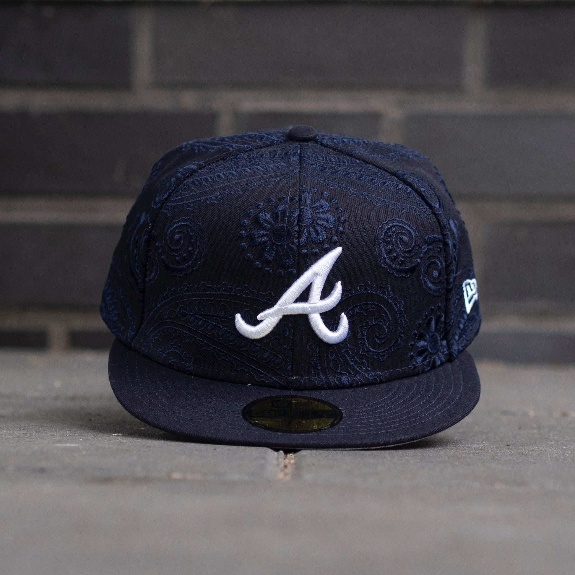 NEW ERA 9TWENTY MLB ATLANTA BRAVES SUGAR SKULL WS 2021 WHTE / NAVY UV