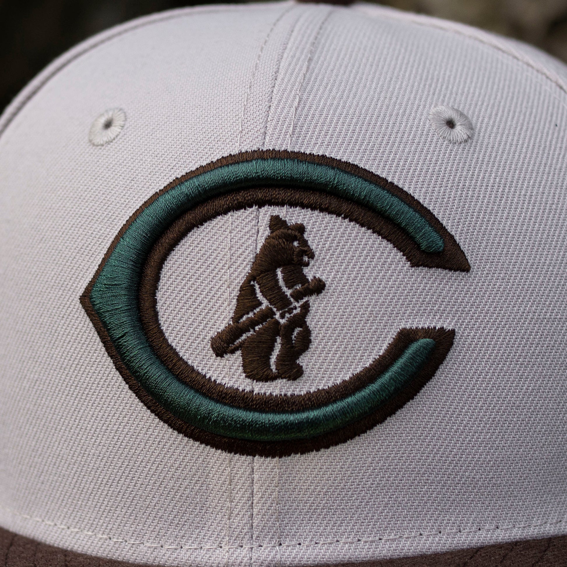 Off White Chicago Cubs Outdoor Patch Dark Green Visor Toast Bottom 59FIFTY Fitted 73/8